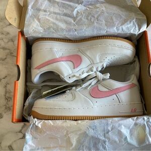 Air Force 1 low retro Anniversary Edition White and Pink Sneakers size 10 men